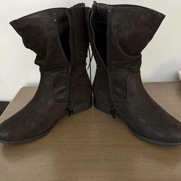 NEW Women’s Sz 9 XW Black Calf Boots – Low Heel Inside Zip Slouchy Lace-Up Backs - Picture 9 of 14